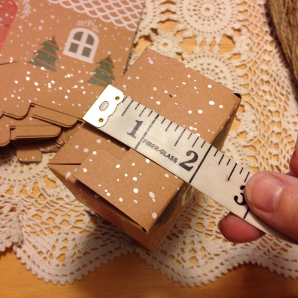 Christmas gift boxes with rustic twine ties - Picture 2 of 3